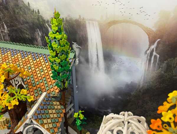 Lego Rivendell, Hogwarts Or Disney Castle + Display Case - Winner Picks #4